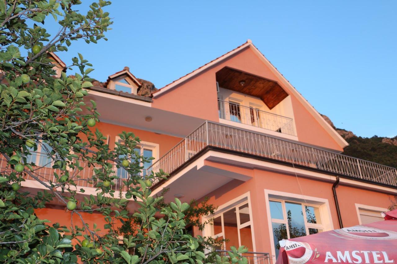 Villa Duka Krujë Exterior foto